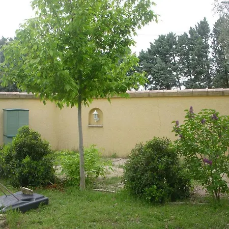 Entre Vignes Et Oliviers Bed and breakfast Mondragon